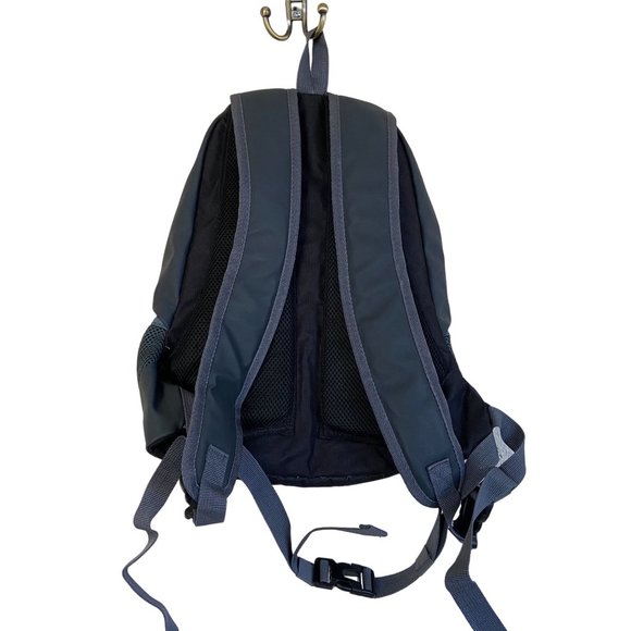 Yapper Wrapper Pet Travel Carrier Bag Backpack Red Grey & Black 15" X 11.5 X 6.5 - Picture 2 of 3